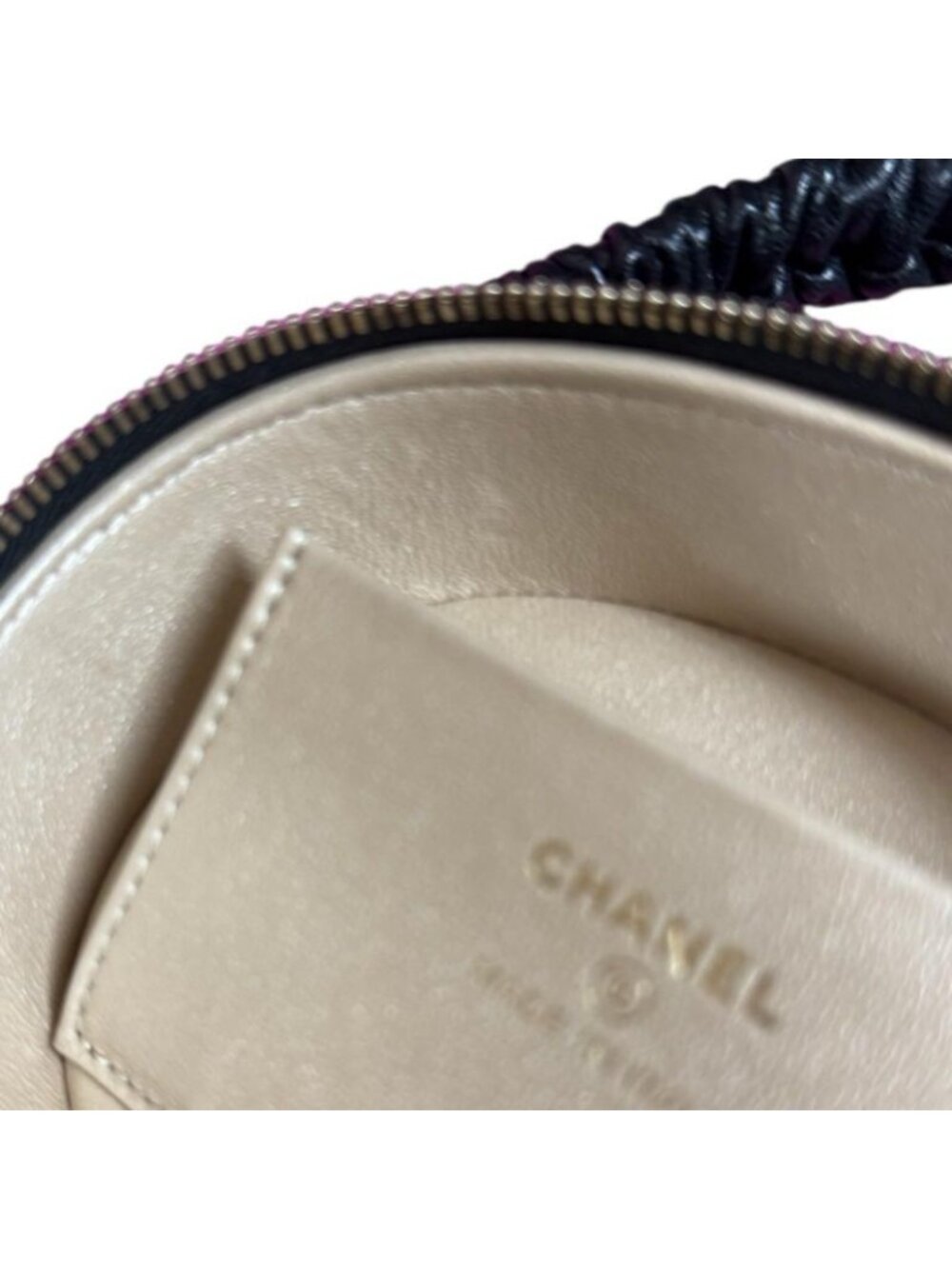 ★SOLD★ Chanel Vanity Bag Quilted Handbag Leather Black - Picture 8 of 10